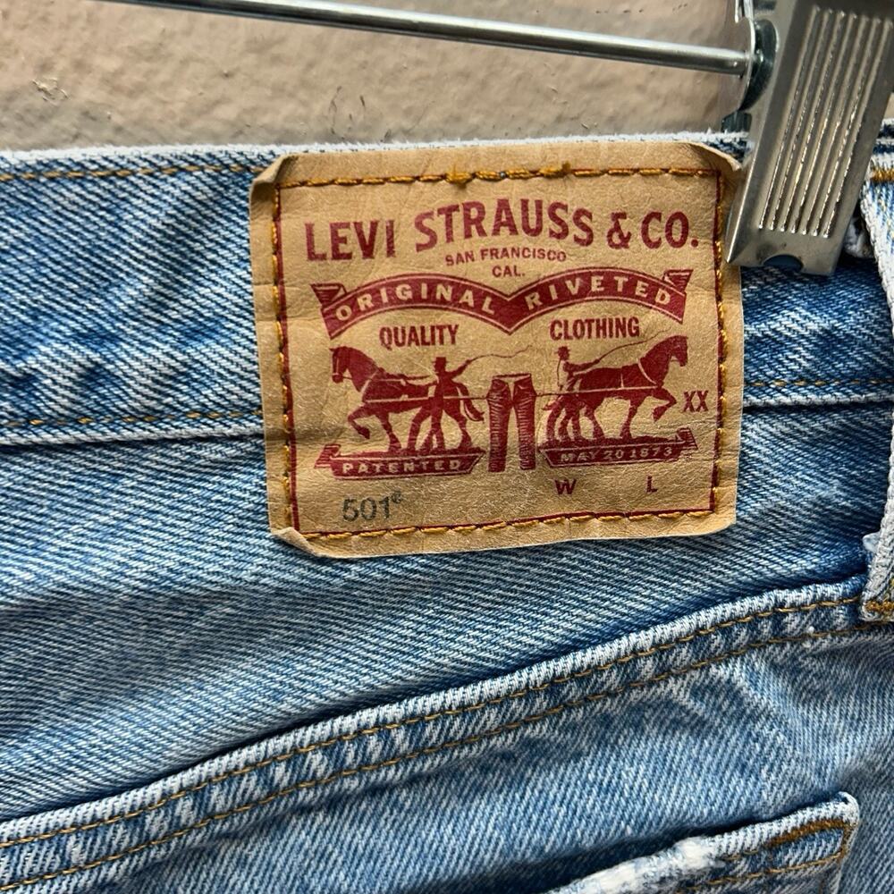 Levi’s 501 Cut-Off Jean Shorts size 26 Denim Distressed Daisy Duke Light Wash - Picture 2 of 4